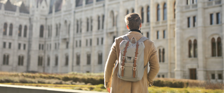 Peut-on Mettre un Ordinateur Portable en Soute ? | Voyages Premium